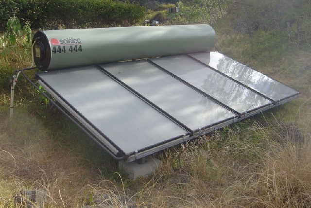 Solar-Water-Heater-image-by-David-Monniaux.jpg Solar-Water-Heater-image-by-David-Monniaux.jpg